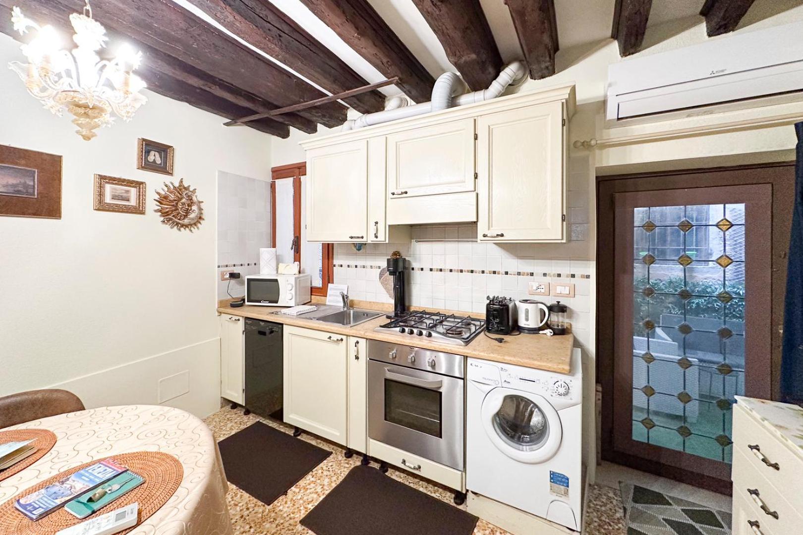 Historical Flat In Cannaregio, Venezia Exterior photo